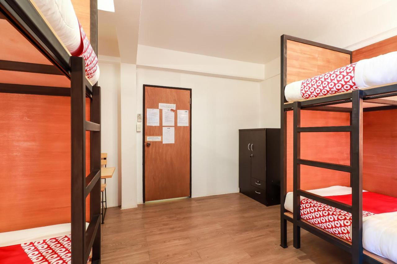 Oyo 489 Yak Hotel 2*
