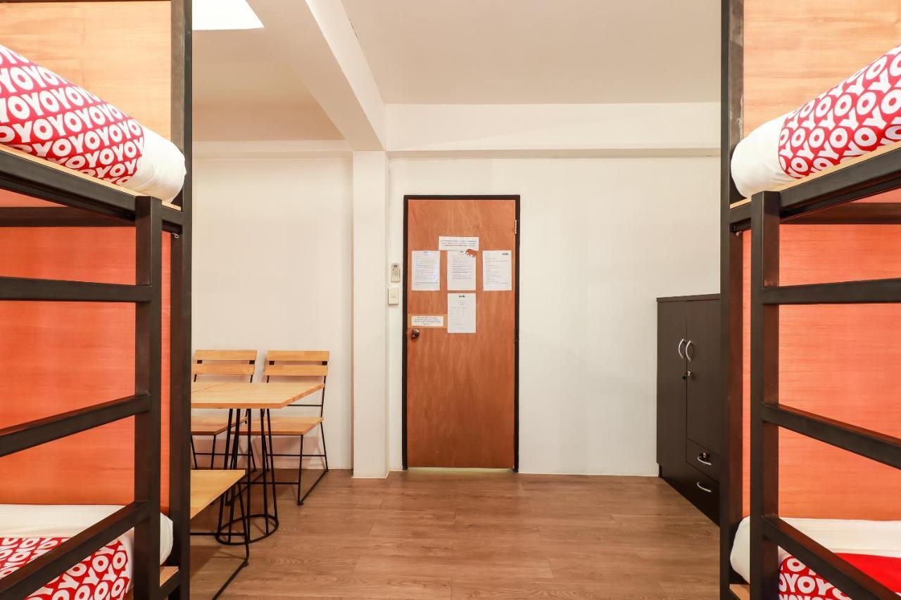 Oyo 489 Yak Hotel 2*